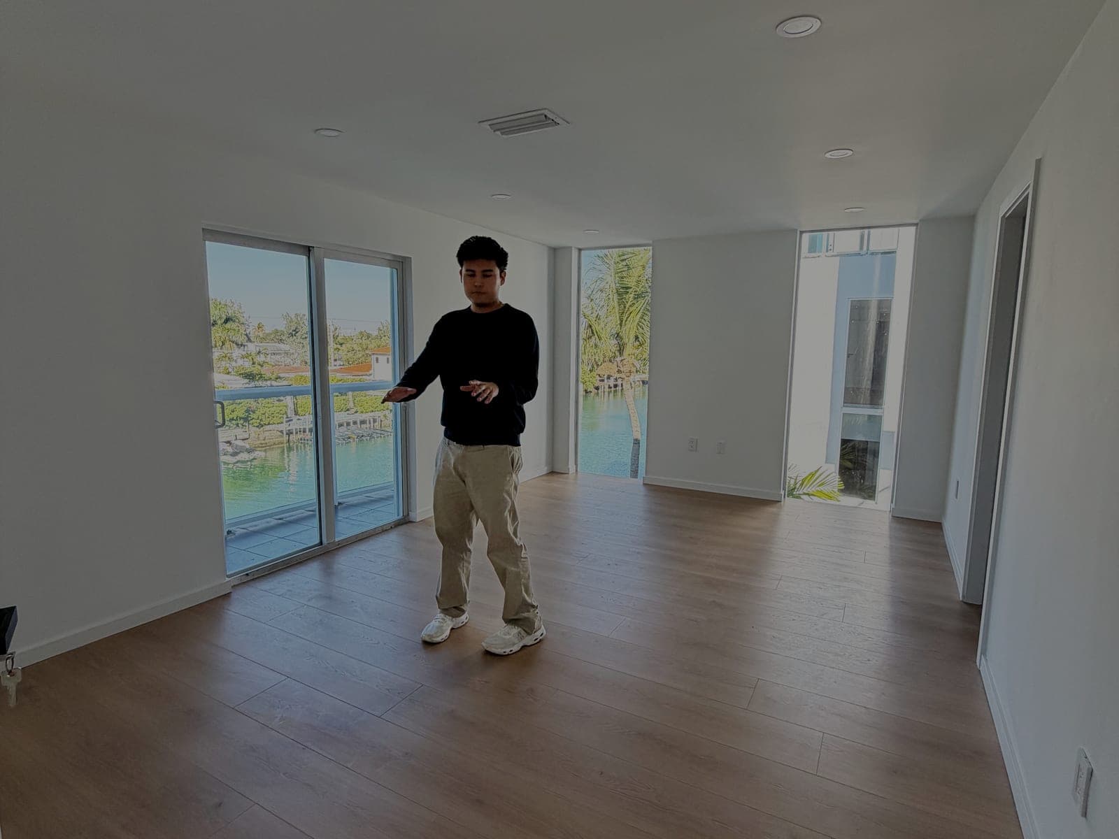 Jeffrey Escobar coordinating the House AI interior design of a waterfront Miami Beach living room, January 2026